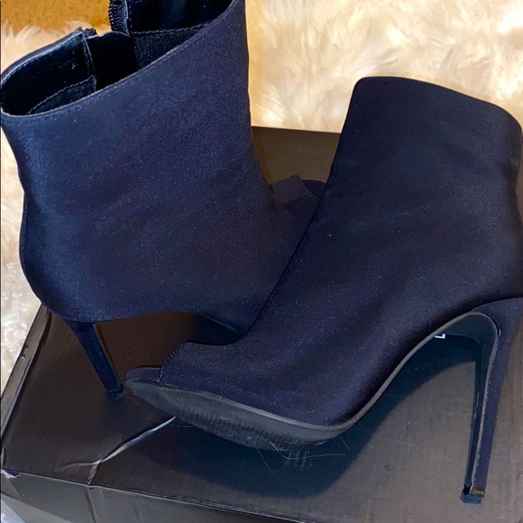 Fashion Nova Shoes - Peep toe heels